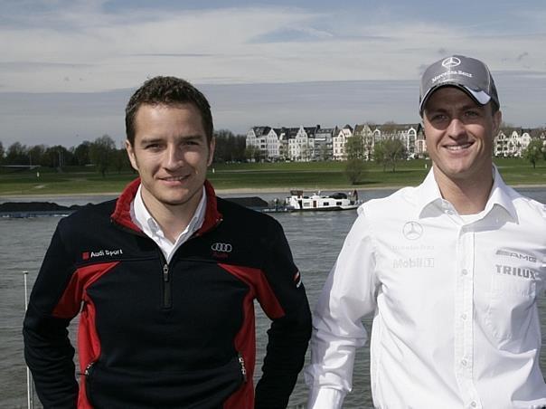 Mercedes-Benz-Fahrer Timo Scheider (links) und Ralf Schumacher. Foto: Auto-Reporter/Hartmann